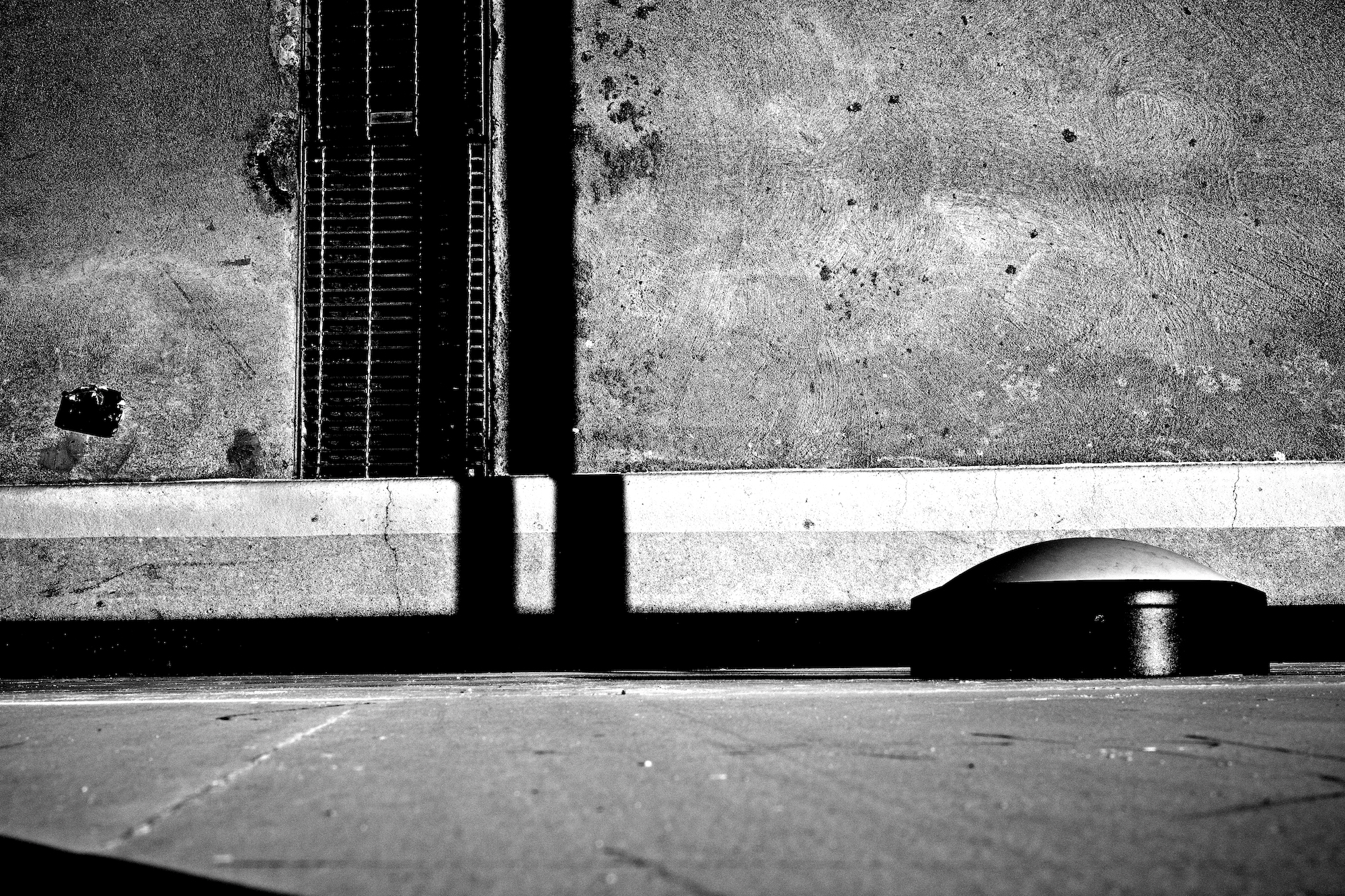 Another gritty photo of concrete floor